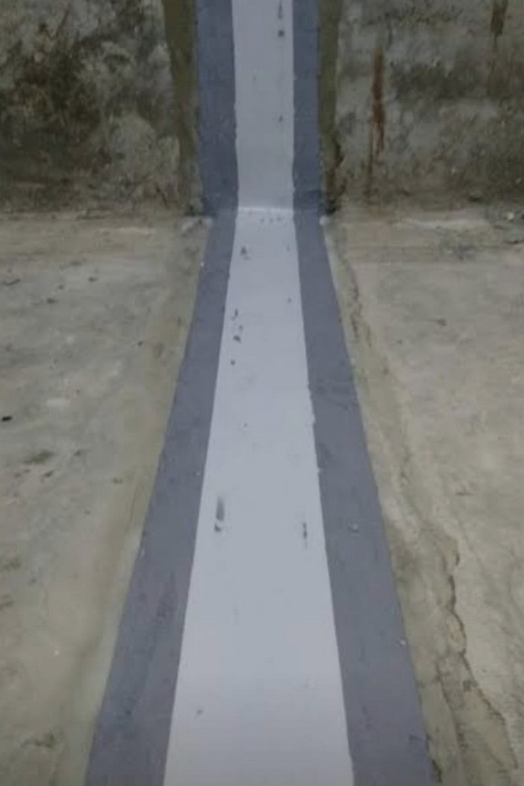 EXPANSION JOINT